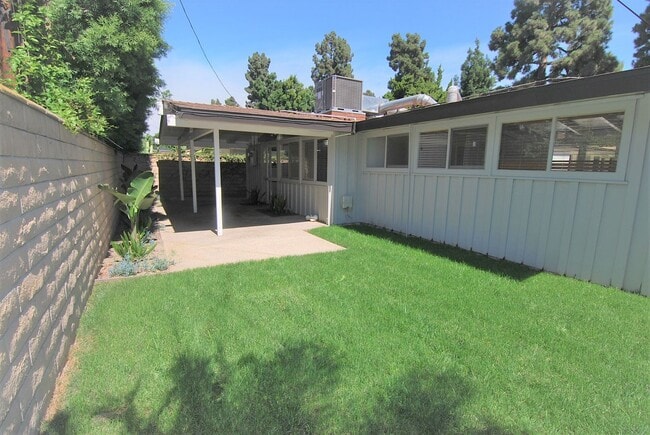 Building Photo - 3063 Volk Ave
