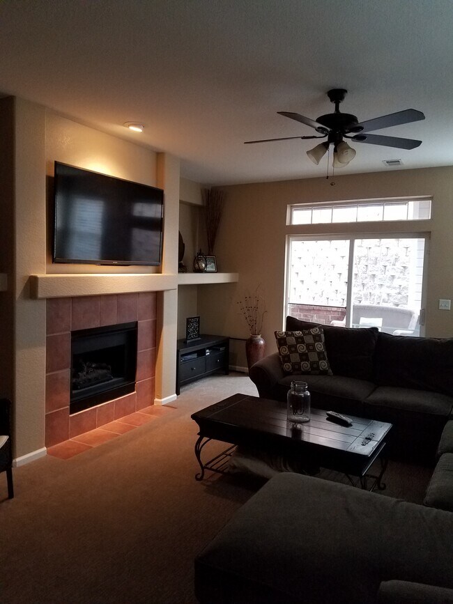 Building Photo - 9484 Southern Hills Cir.