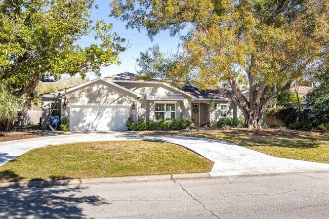 Building Photo - 4005 W El Prado Blvd