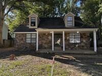 Building Photo - 5755 Heartwood Dr