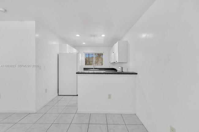 Building Photo - 843 NW 7th St