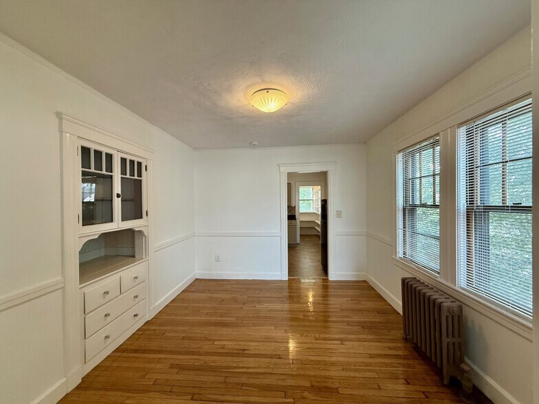 Primary Photo - 7 Oliver Rd