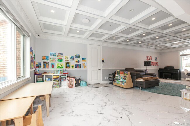 Building Photo - 66 Essex Rd