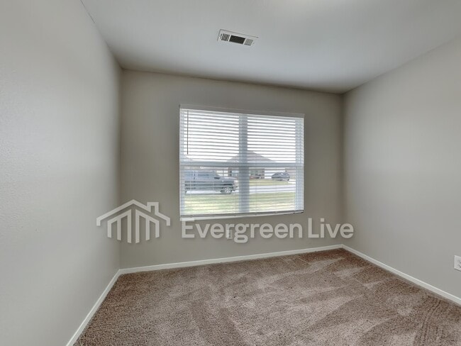 Building Photo - 3821 Glitterman Dr