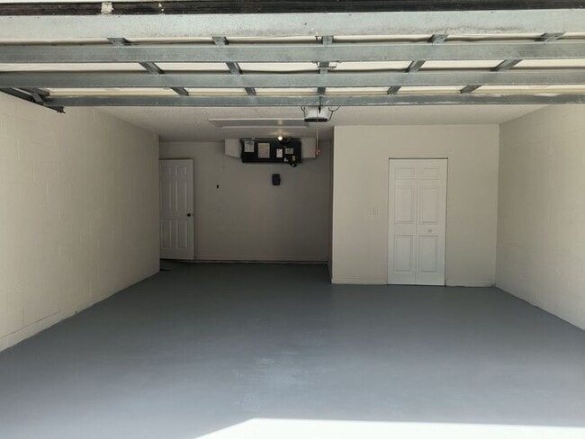Building Photo - Single Family Home in Poinciana, FREE RENT!!!!