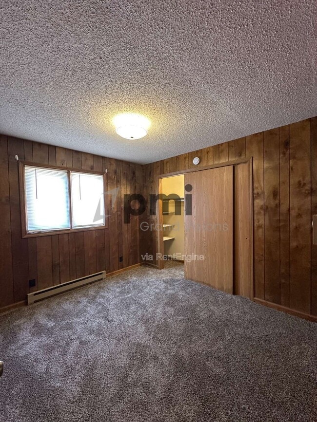 Building Photo - 955 4th St