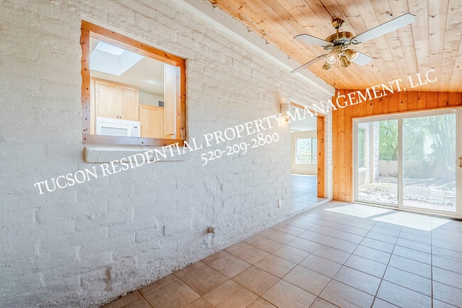 Building Photo - 5084 N Camino Del Lazo