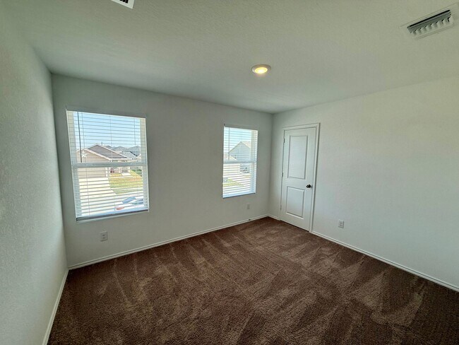 Building Photo - 6679 Cibolo Springs