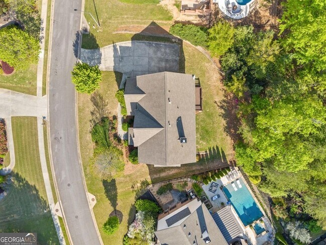 Building Photo - 2180 Hilltop Overlook Way