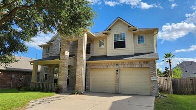 Building Photo - 24831 Red Bluff Tr