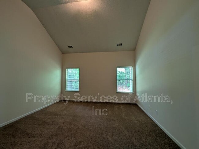 Building Photo - 2047 Mulberry Ln