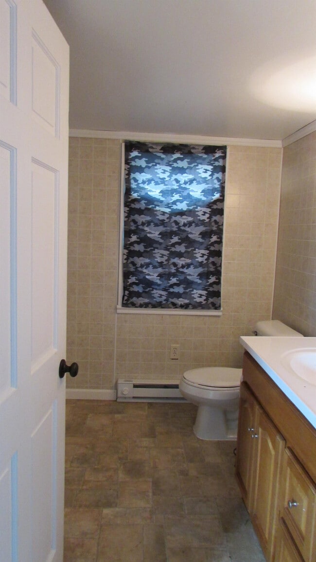 Building Photo - 18126 Spring Run Rd