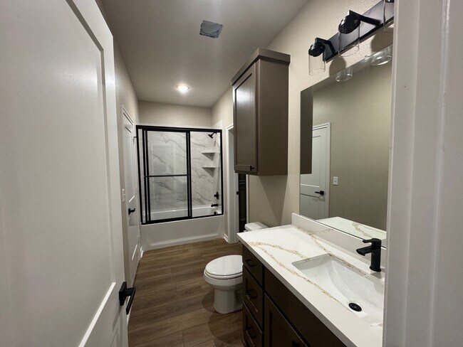 Building Photo - Brand New Apartments!!  2 Bedroom 2 Bath!