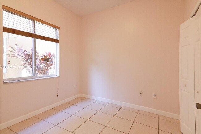 Building Photo - 5321 SW 130th Terrace