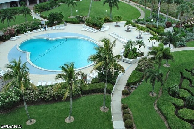 Building Photo - 260 Seaview Ct
