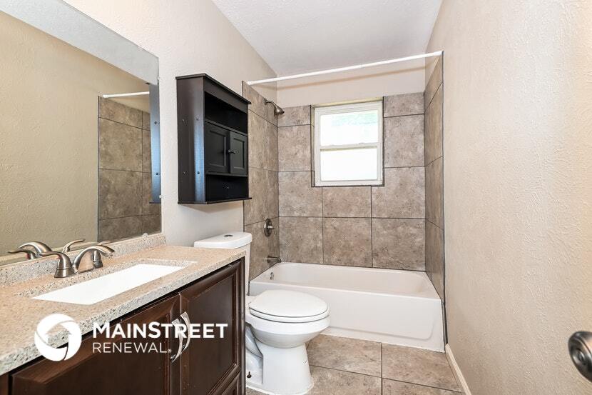 Building Photo - 907 Edgefield Cir