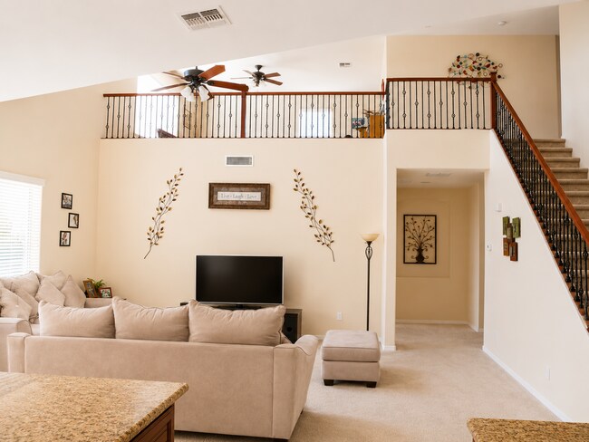 Building Photo - Spacious 5-Bedroom Gilbert Home with a Sparkling Pool!