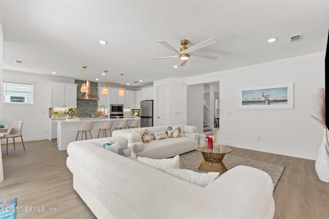 Building Photo - 127 Seaside Vis Ct