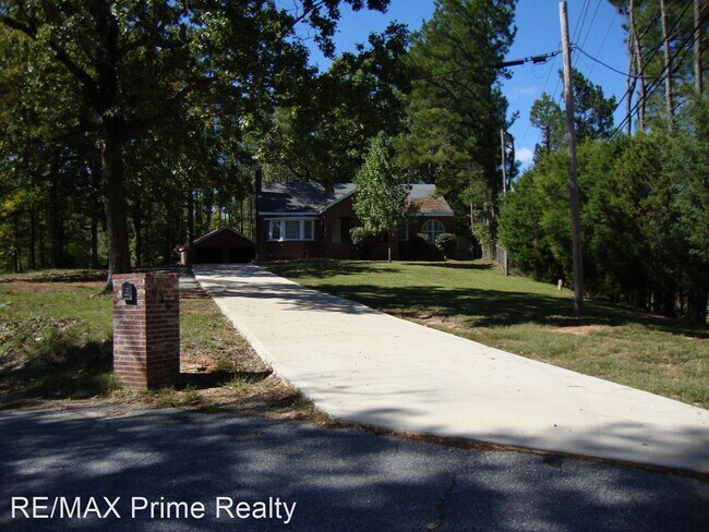 Building Photo - 2 br, 2 bath House - 636 Double Churches Road