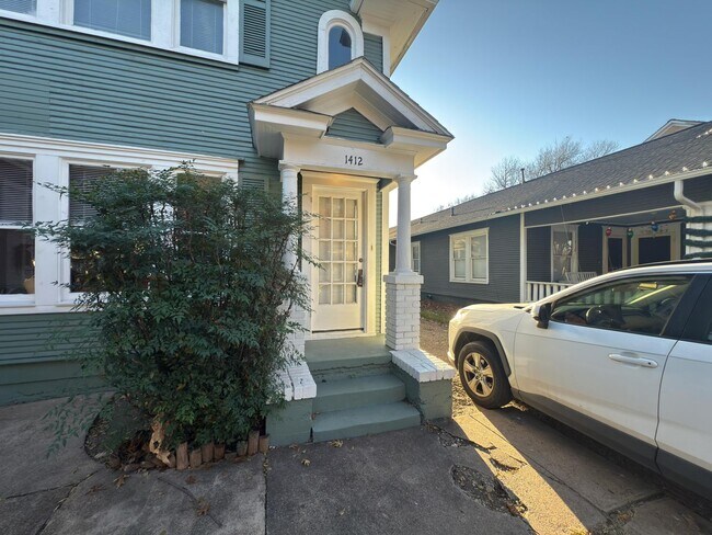 Building Photo - 1410-1412 Kings Highway