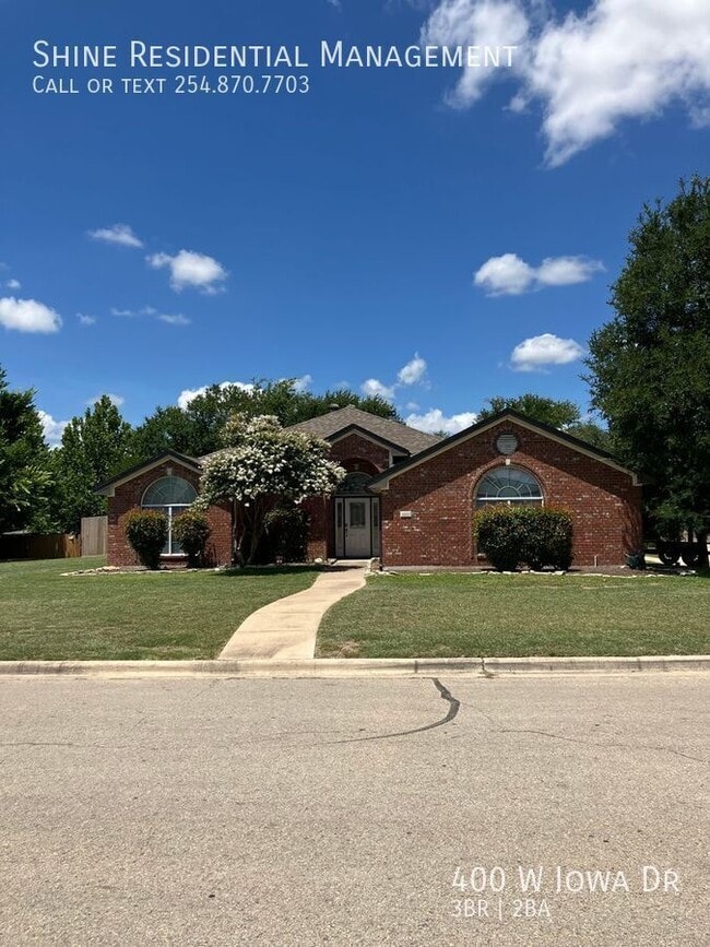 Primary Photo - 400 W Iowa Dr
