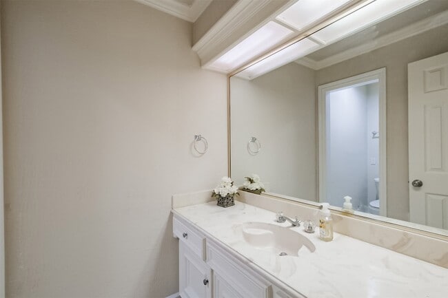 Building Photo - 12214 Cypresswood Dr