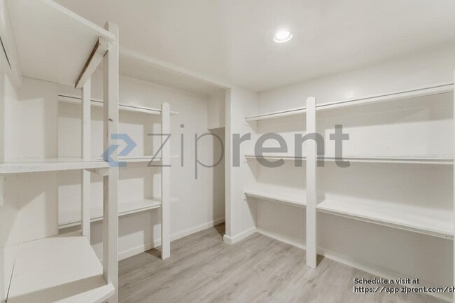 Building Photo - 1967 Solano Way