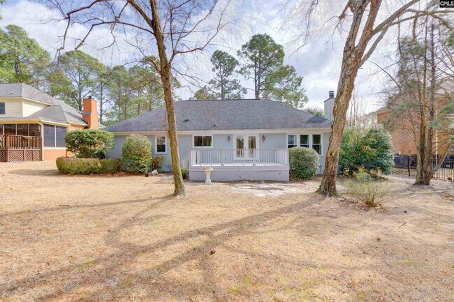 Building Photo - 112 Woodlands W