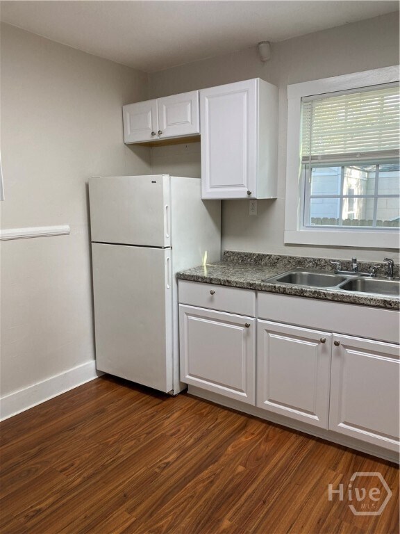 Building Photo - 19 W 53rd St