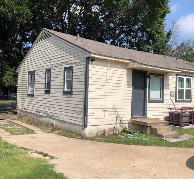 Building Photo - 602 NE 18th St