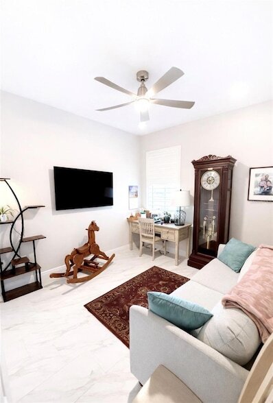 Building Photo - 1055 Waterline Ct