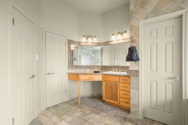 Building Photo - 7209 Foxtree Cove