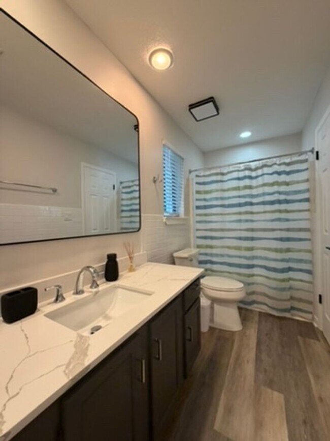 Building Photo - 149 Bayou Dr