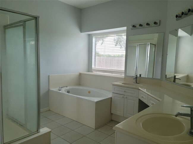 Building Photo - 13414 Katy Knoll Ct