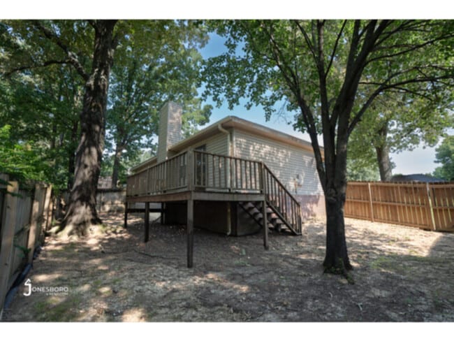 Building Photo - HOUSE: Over 1200 Sq Ft 3BR House in the Pe...