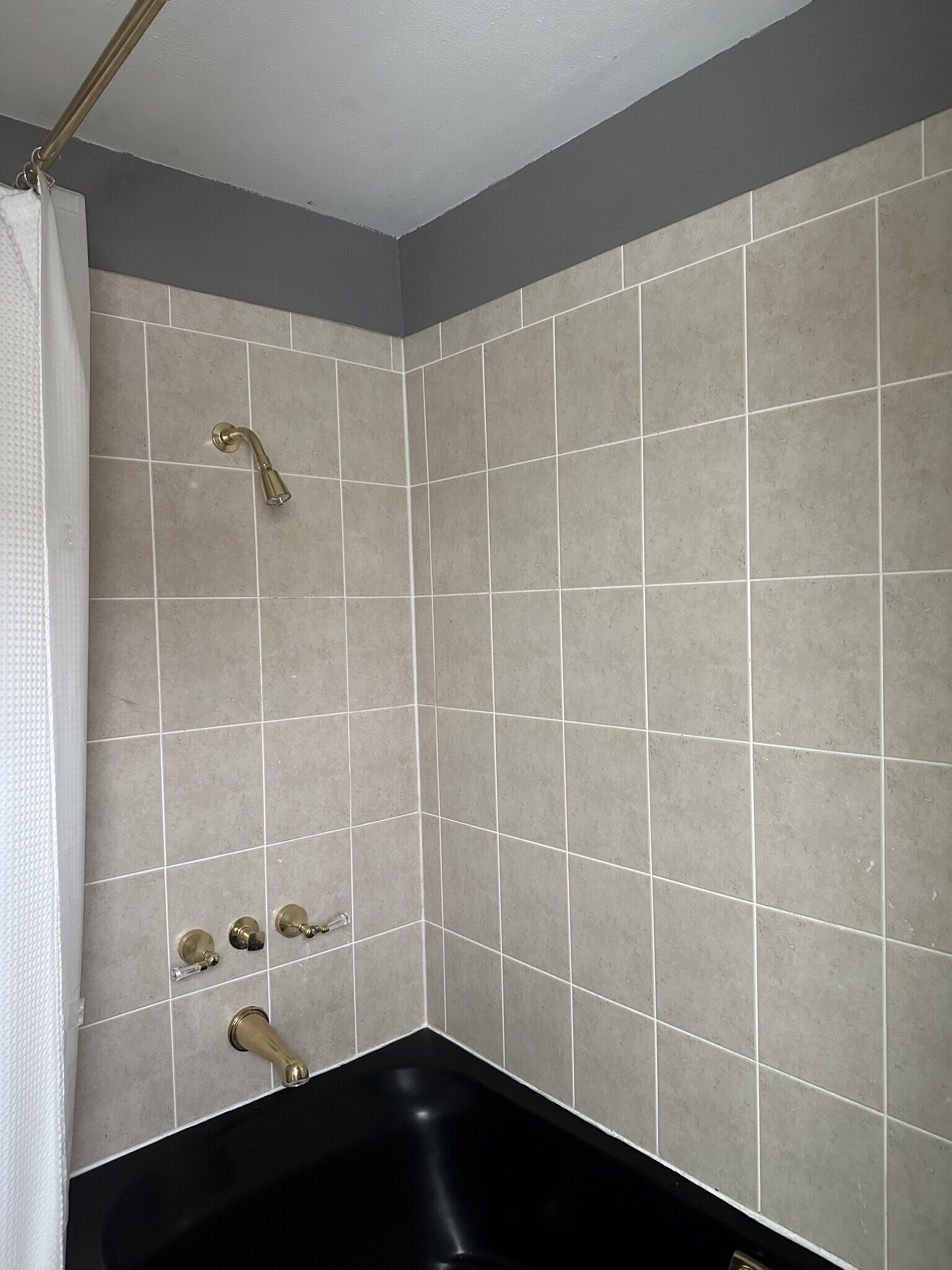 Building Photo - 222 Pine St