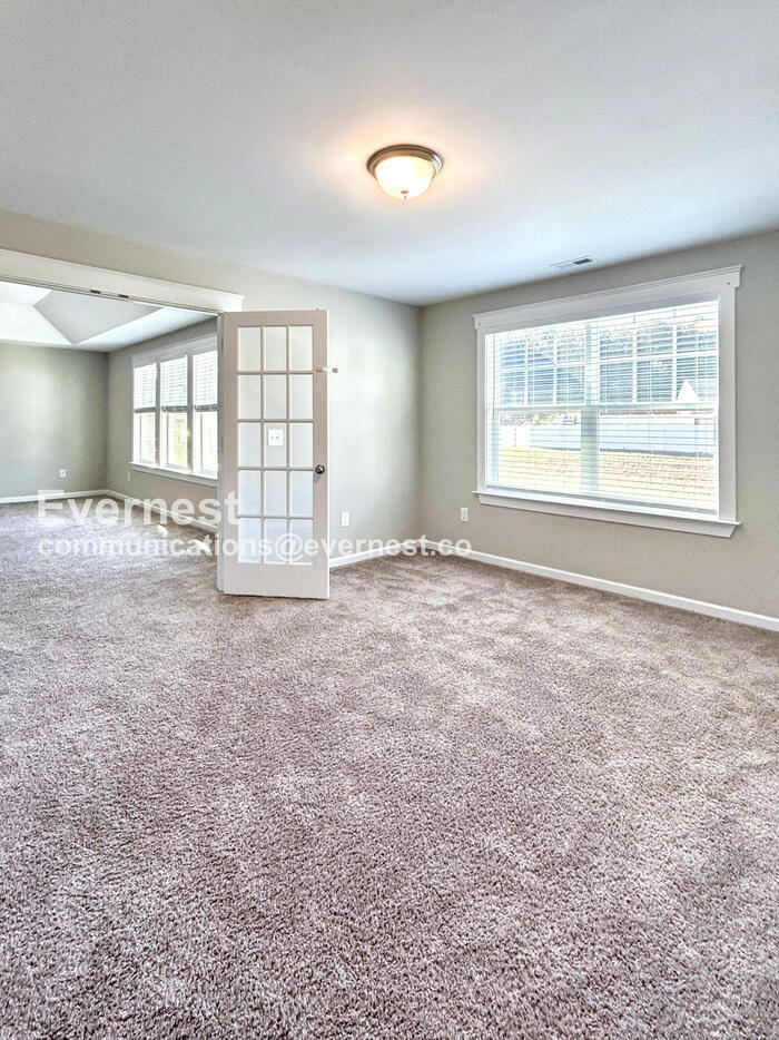 Building Photo - 248 Pilot Bluff Dr