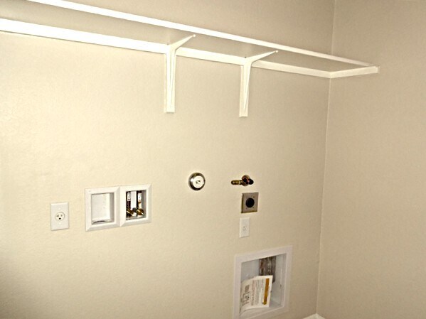 Building Photo - 135 Voyager Cv