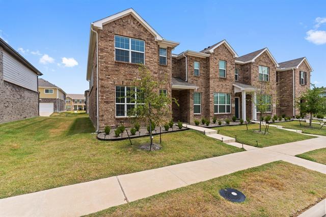 Building Photo - 2833 Bellflower Dr