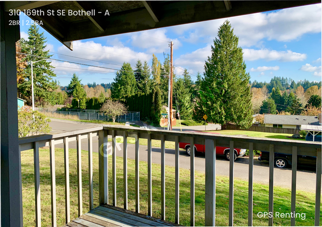 Building Photo - A Duplex Double Master in Bothell With 2 C...