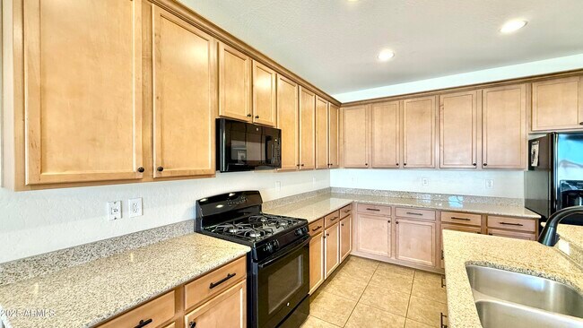 Building Photo - 1124 W Fir Tree Rd