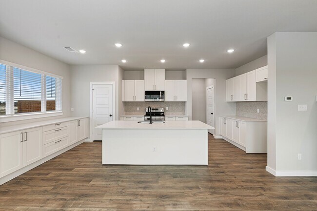 Building Photo - AVAILABLE NOW! NEW LUXURIOUS TRIPLEX LOCATED ON 1-ACRE LOT IN MIDLOTHIAN, TX!