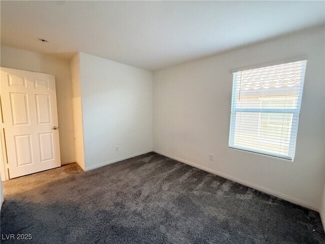 Building Photo - 8011 Cavazzo Ave