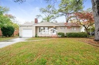 Building Photo - 2204 Helsley Ave
