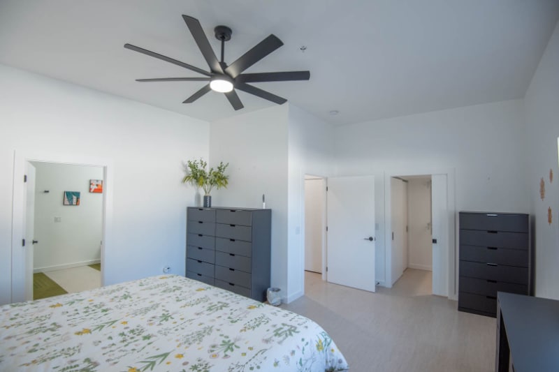 Building Photo - 215 S Jefferson Ave