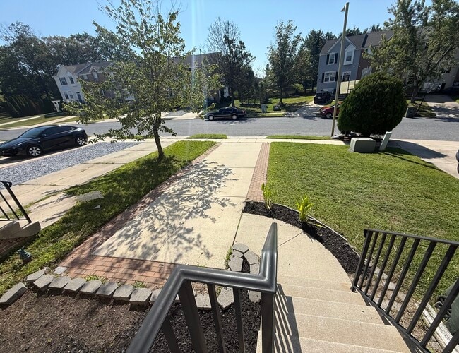 Building Photo - 107 Stoneshire Dr