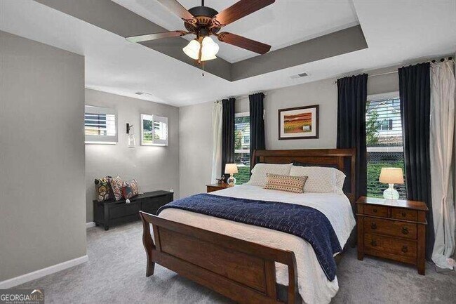 Building Photo - 307 Lakeside Ln