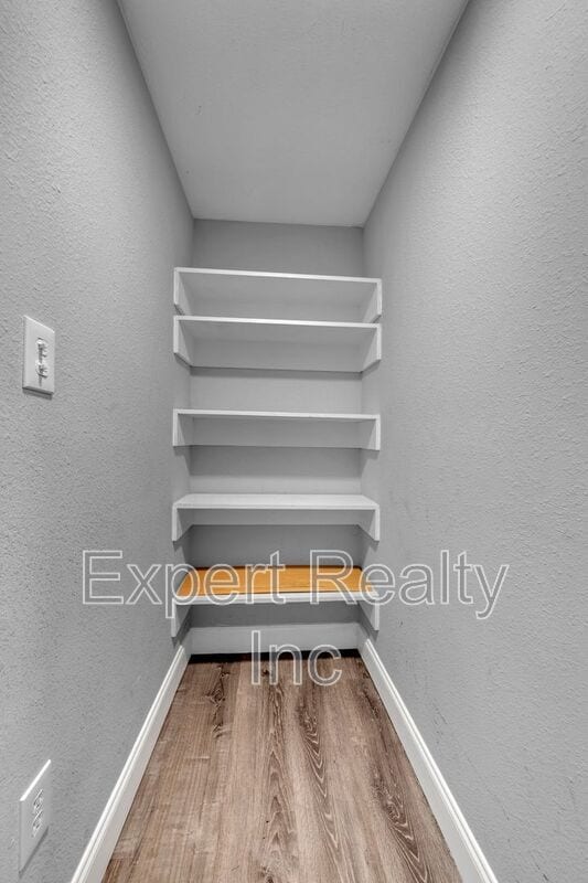 Building Photo - 532 Athens Ct