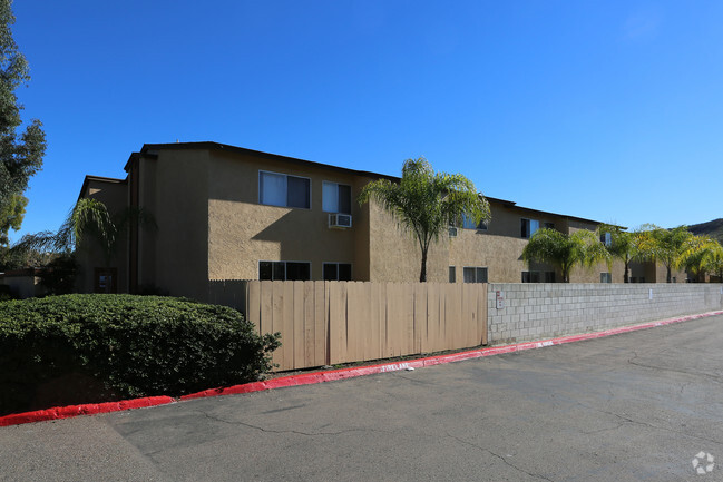 Primary Photo - Monte Vista