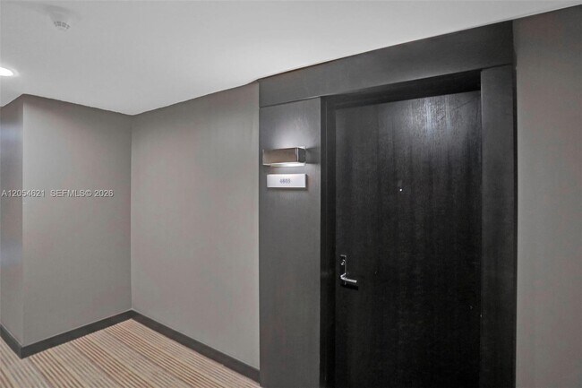 Building Photo - 900 Biscayne Blvd